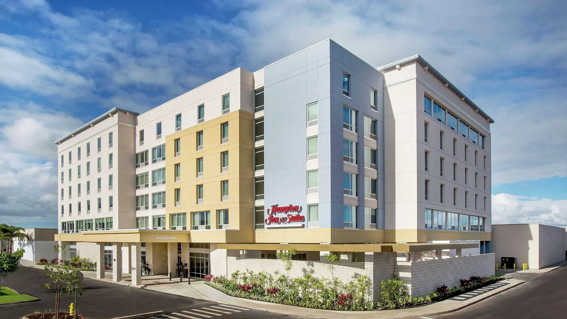 Hampton Inn & Suites Oahu Kapolei - Free Parking - No Resort Fee