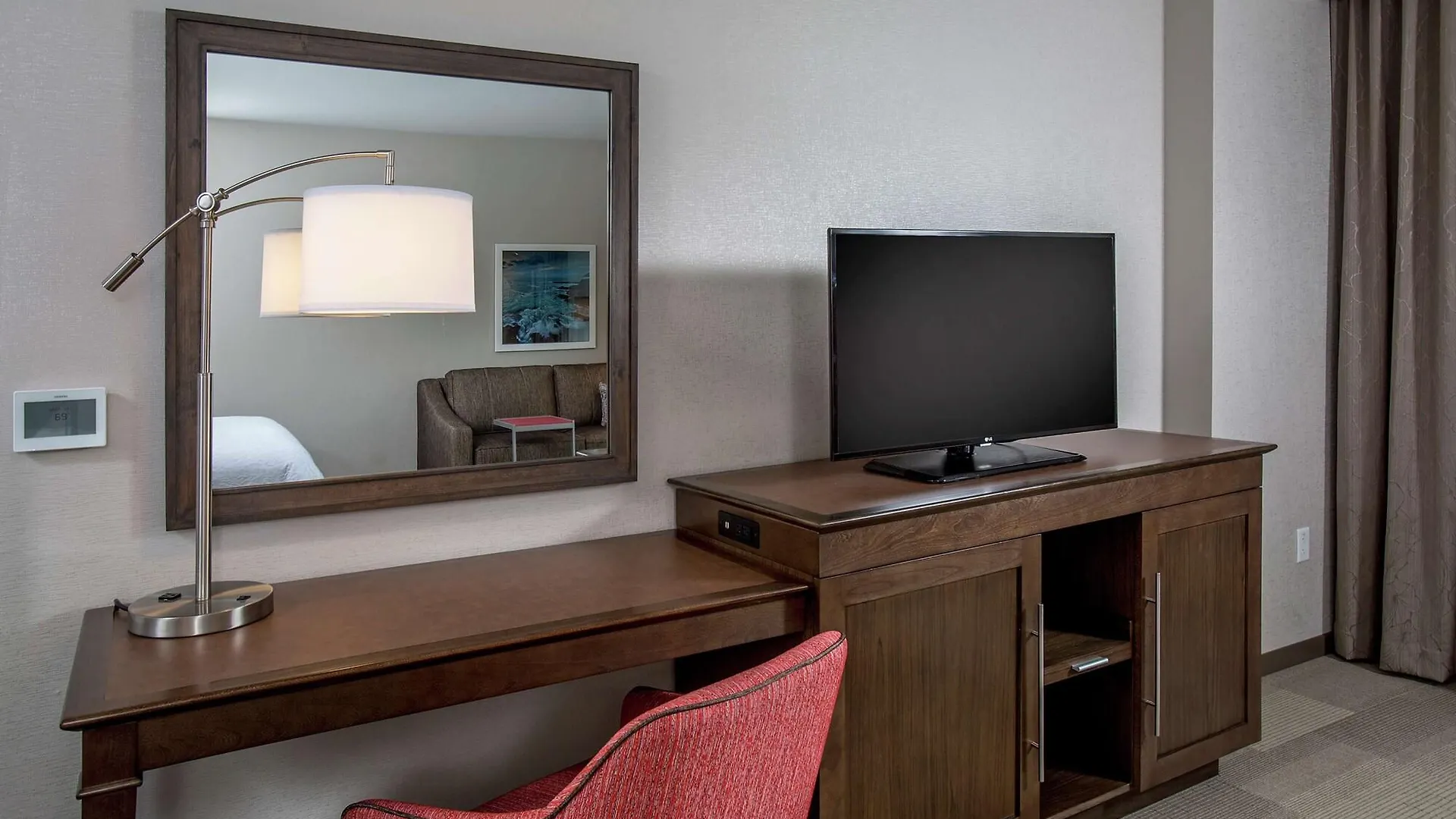 Hampton Inn & Suites Oahu Kapolei - Free Parking - No Resort Fee