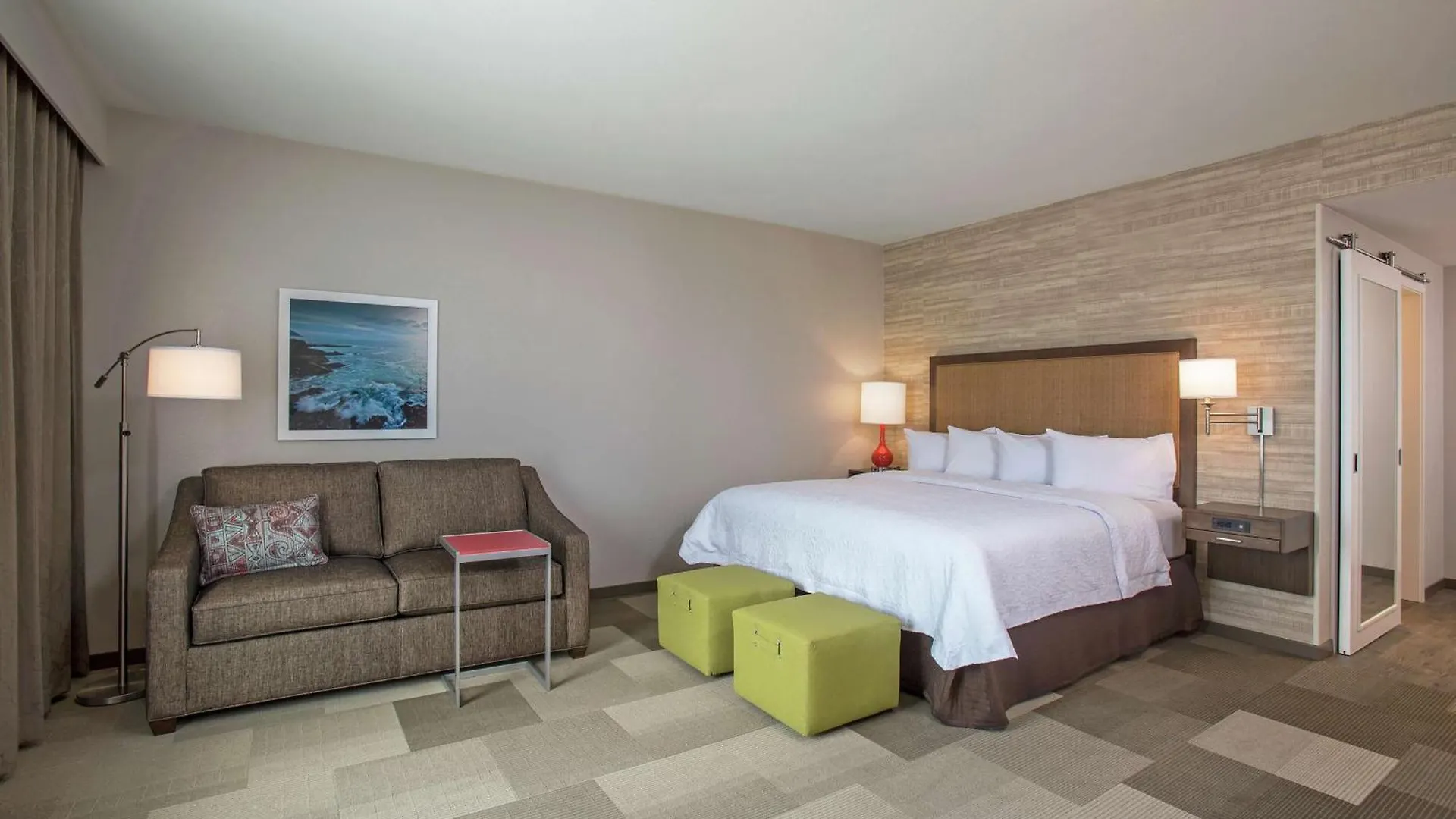 Hampton Inn & Suites Oahu Kapolei - Free Parking - No Resort Fee