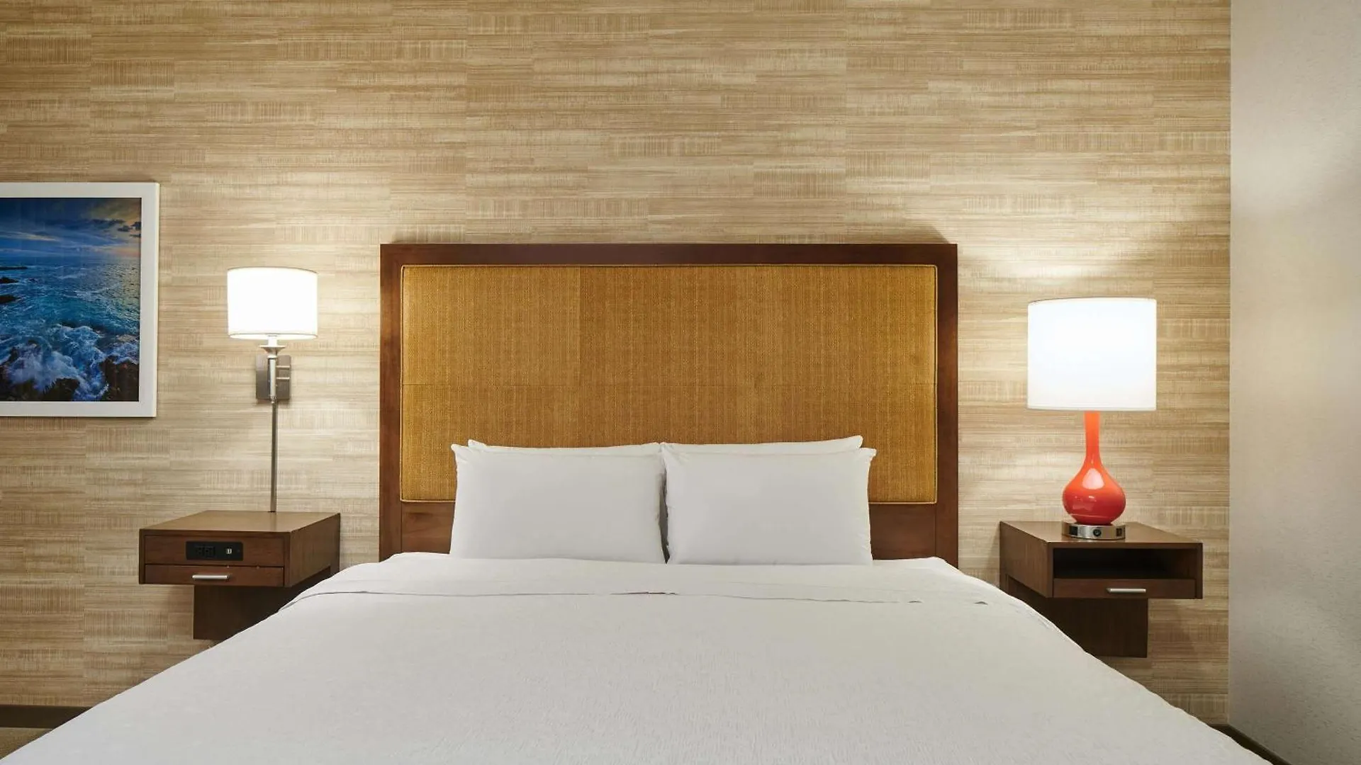 Hampton Inn & Suites Oahu Kapolei - Free Parking - No Resort Fee